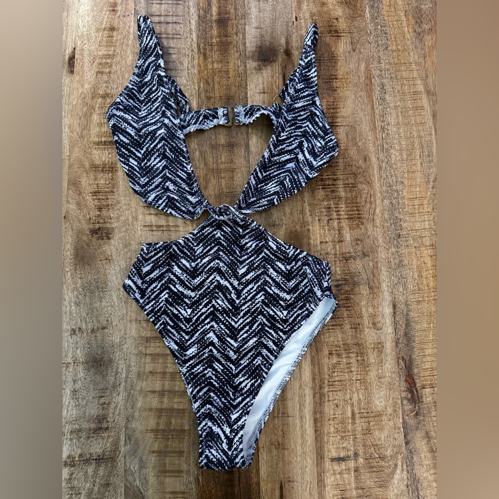 Ramy Brook women’s cut out one piece 1 piece swim bathing suit swimsuit small